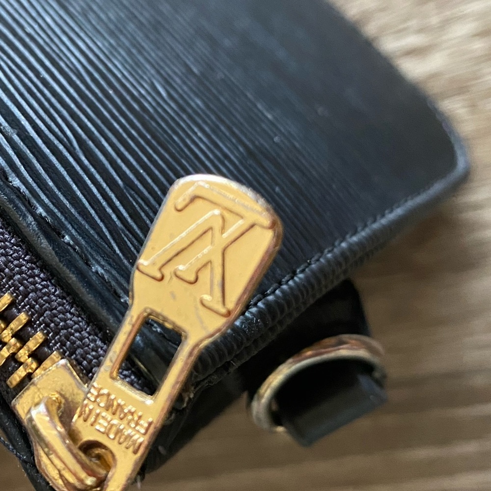 Louis Vuitton Bag great condition and real.